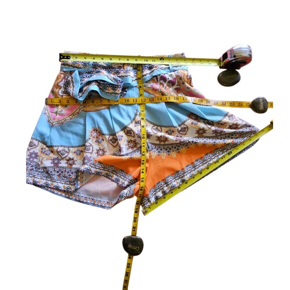 Colorful Beautiful Print Matching Shirt and Shorts Set-NWOT- Size Large - Picture 14 of 17